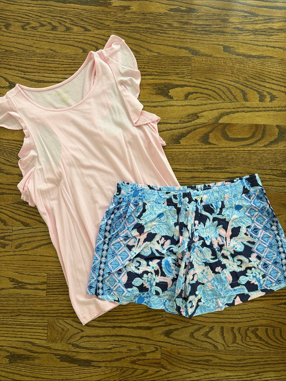 Lilly Pulitzer Pink Ruffle Tank Small and Blue Pink Shorts Small Outfit